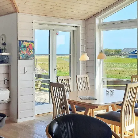 6 Person Holiday In